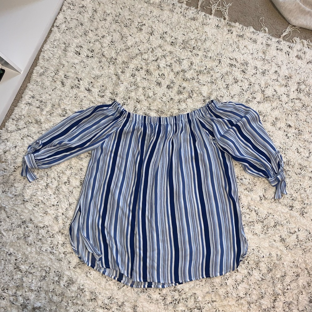 Lizard Thicket Off the Shoulder Top
